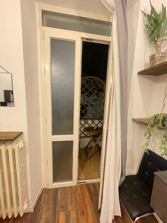 Apartment Show House *