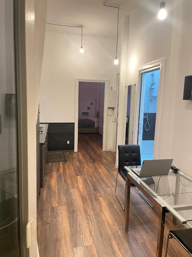 Show House Apartamento *
